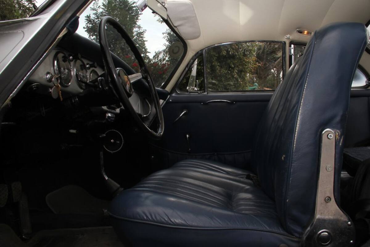 Este carro dio inicio a la historia a una de las marcas deportivas más importantes del mundo.