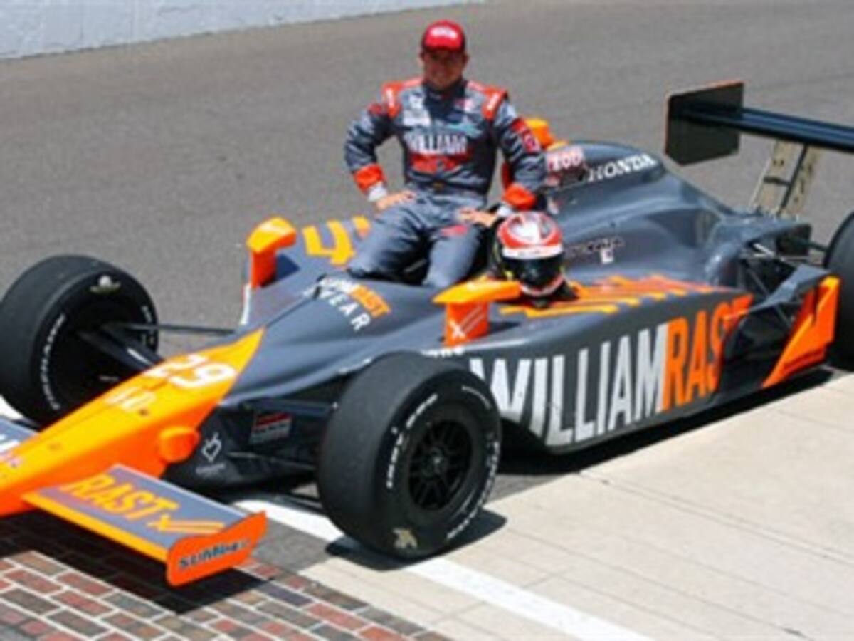 Sebastián Saavedra clasificó a las 500 Millas de Indianápolis