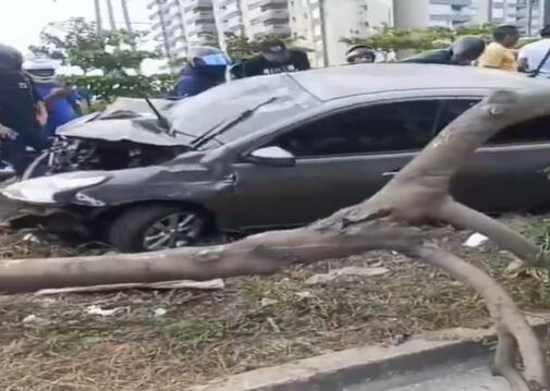 Auto vinculado en el accidente.