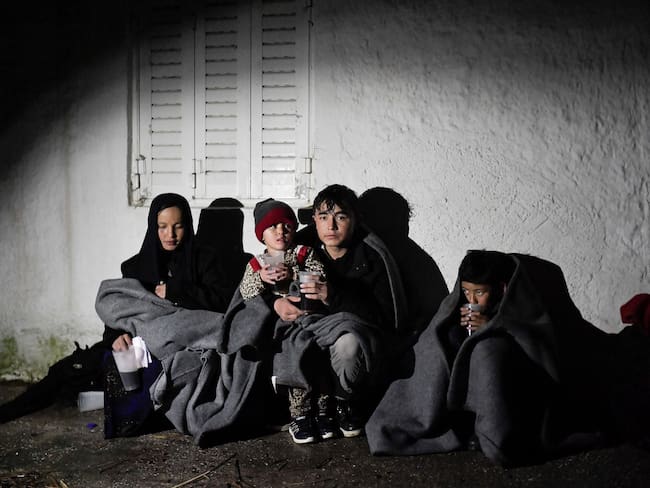 La normativa establece que Colombia es un “país seguro” por lo que las solicitudes de asilo de los colombianos serían rechazadas con mayor rapidez.
(Foto: LOUISA GOULIAMAKI/AFP via Getty Images)