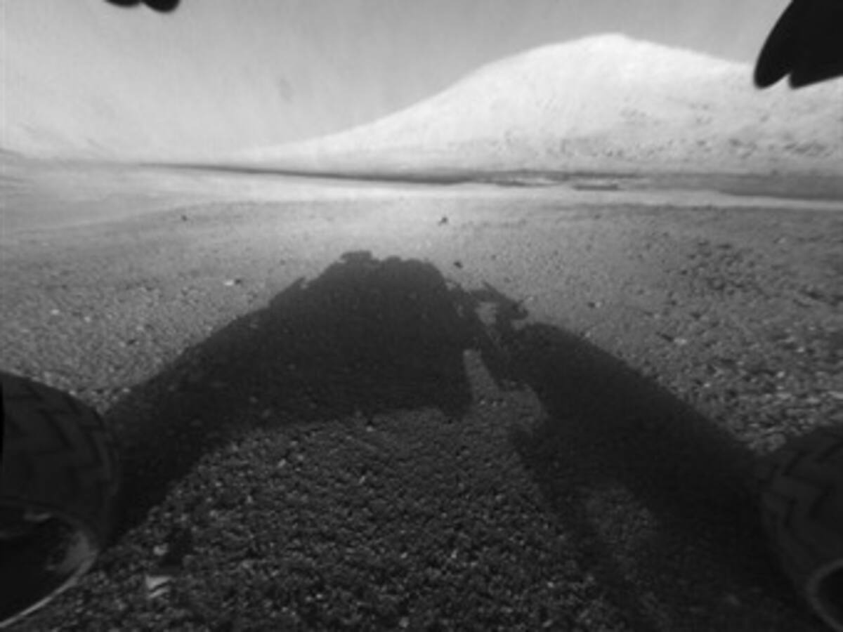 Curiosity envía sus primeras fotografías de Marte