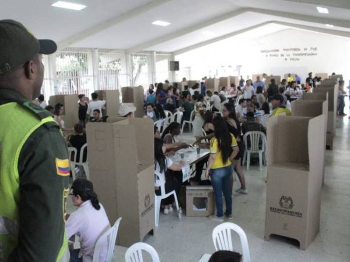Mas de 2 mil policías prestarán seguridad durante consulta anticorrupcion