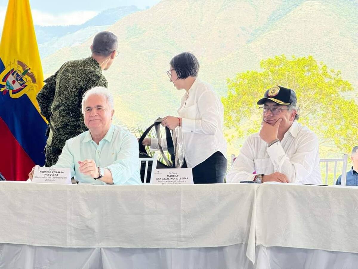 Gobierno nacional hace entrega de tierras en el municipio de Gigante-Huila