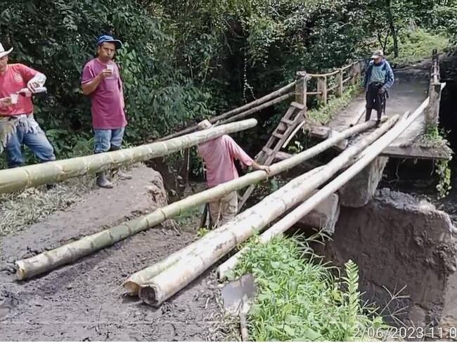 Puente caído que afectó a los estudiantes-foto cortesía
