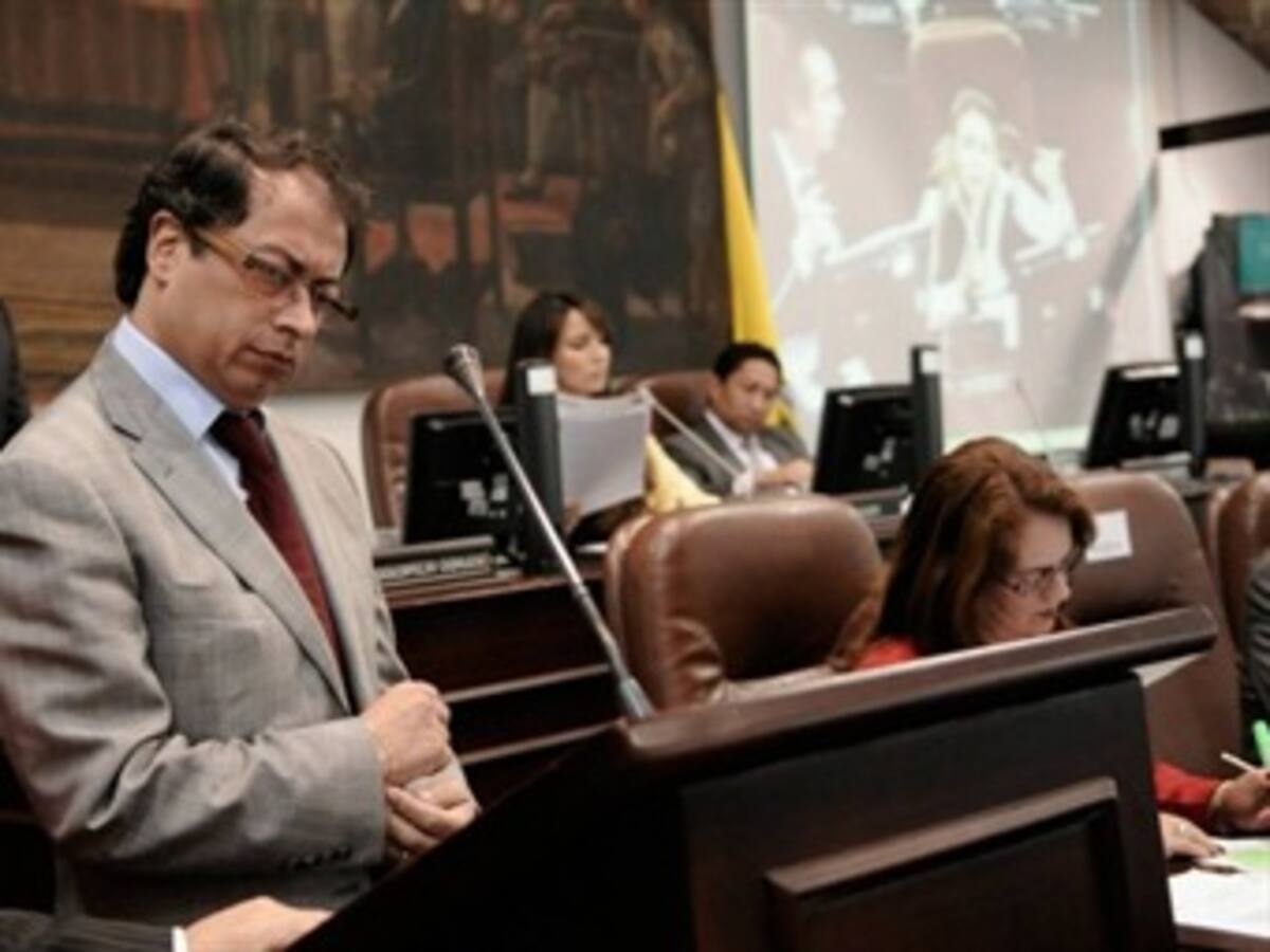 Gustavo Petro niega haber sido condenando por "delito alguno"