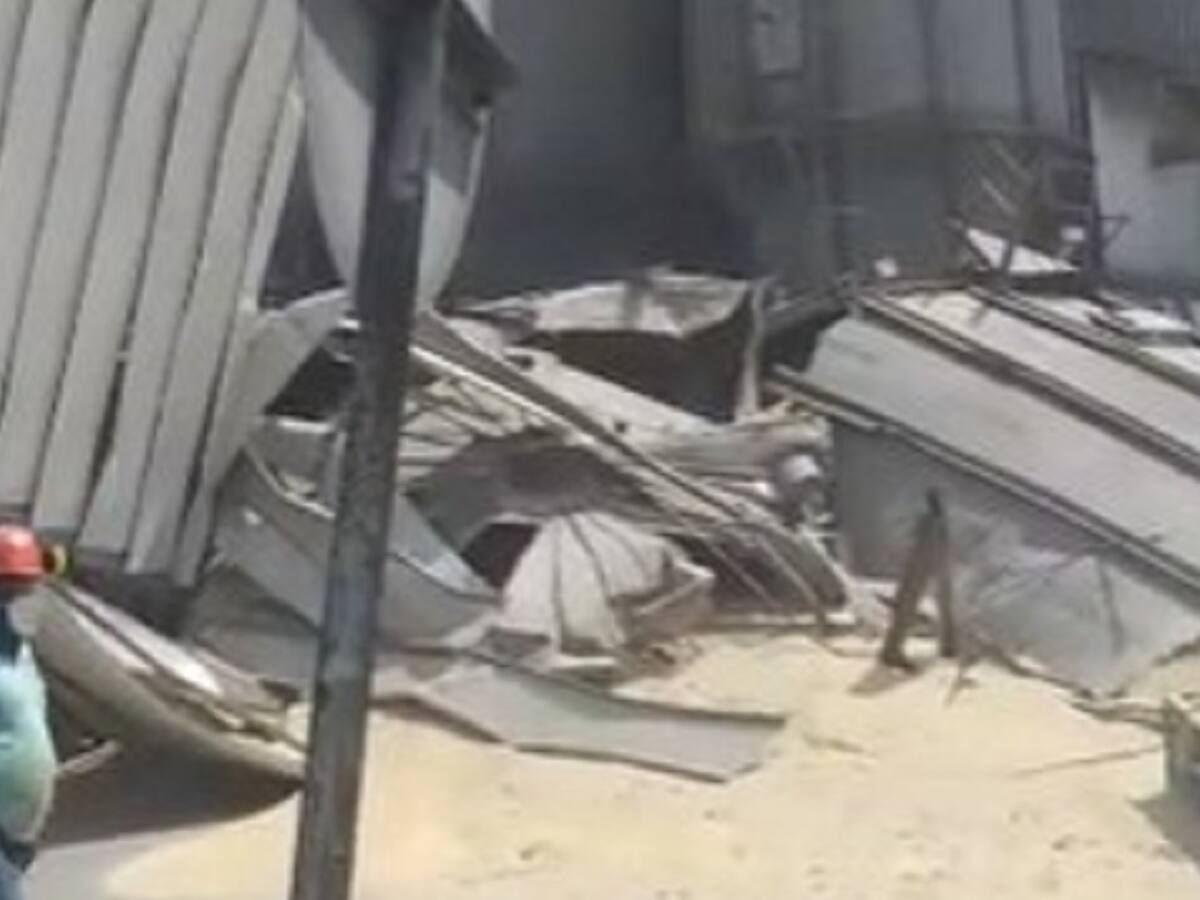 Dos muertos y tres heridos tras desplome de estructura en empresa portuaria