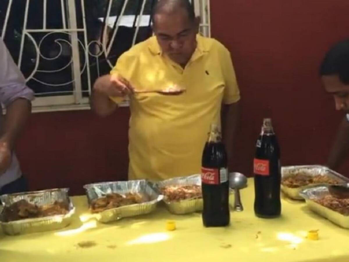 Concurso del 'más comelón' provoca aglomeración en La Paz, Cesar