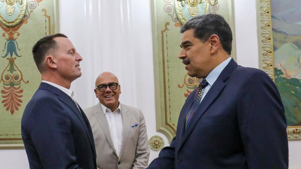 Nicolás Maduro recibe al enviado especial de Donald Trump