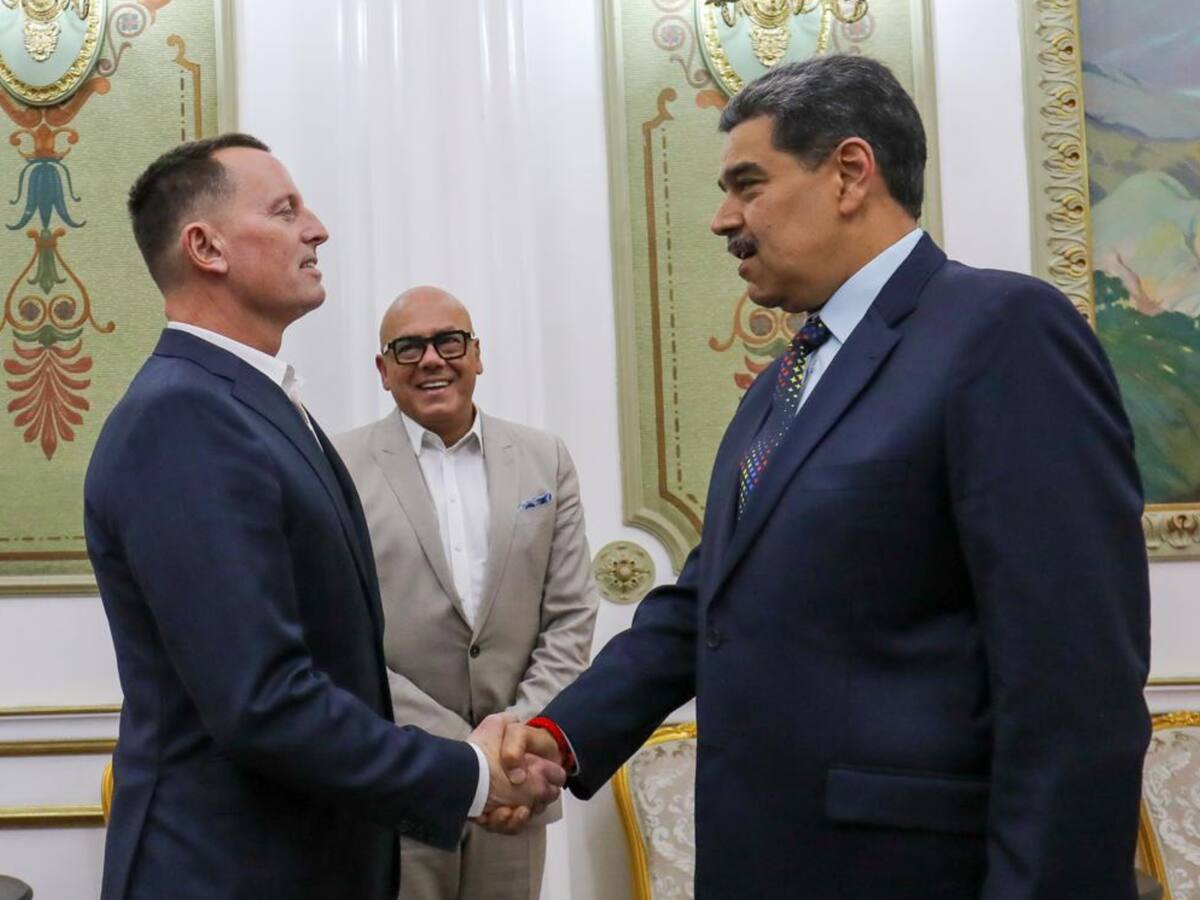 Nicolás Maduro recibe al enviado especial de Donald Trump