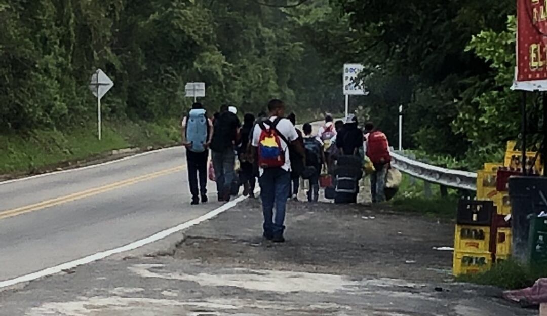 Migrantes en vía a Cúcuta Pamplona