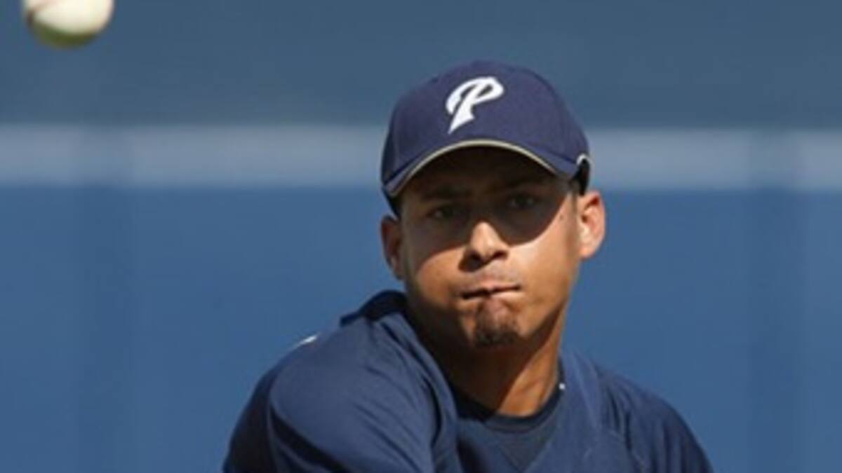 El pitcher colombiano Ernesto Frieri gana su primer partido en la gran carpa