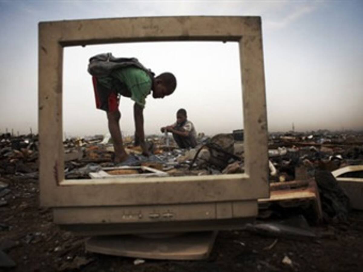 La basura electrónica de países ricos causa gran contaminación en los pobres