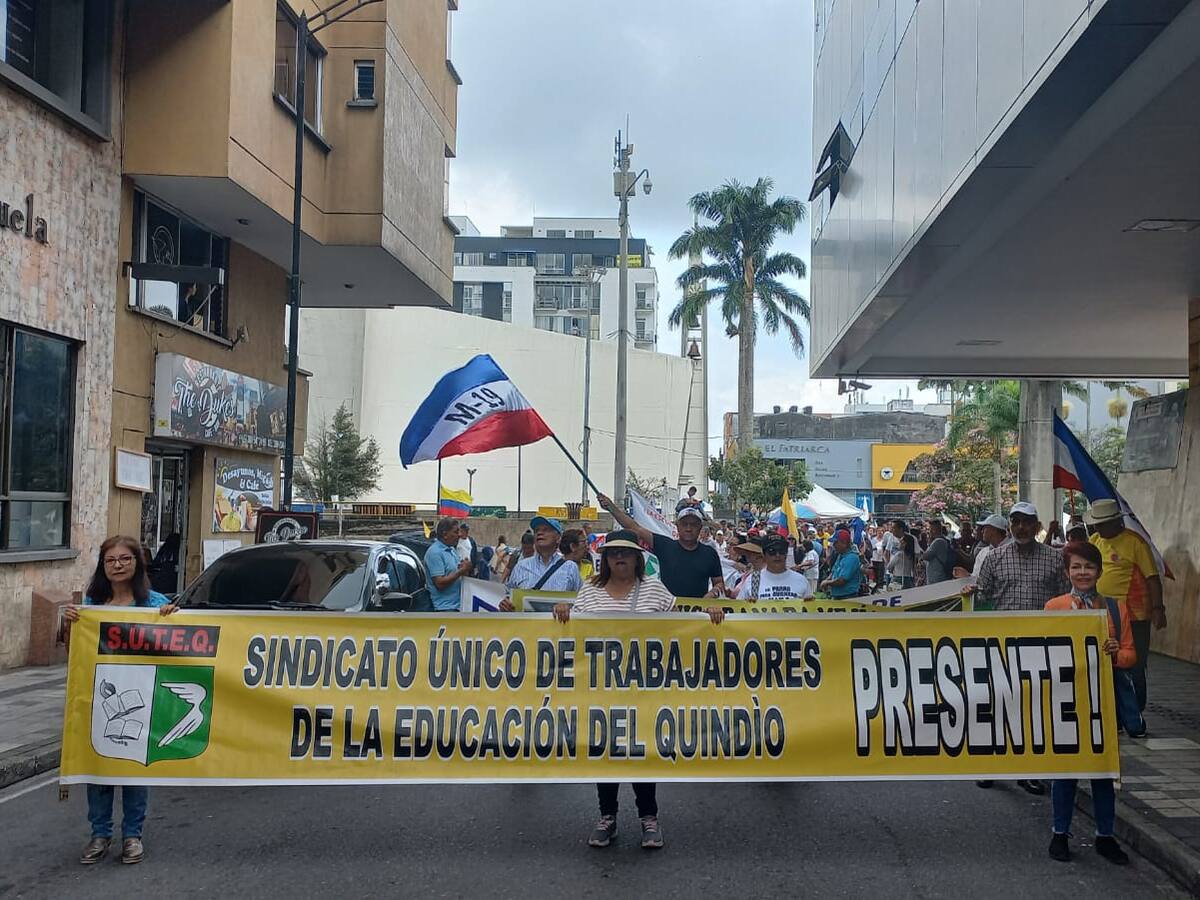 ¿Cuáles son los motivos de la manifestación de sindicatos en Armenia?