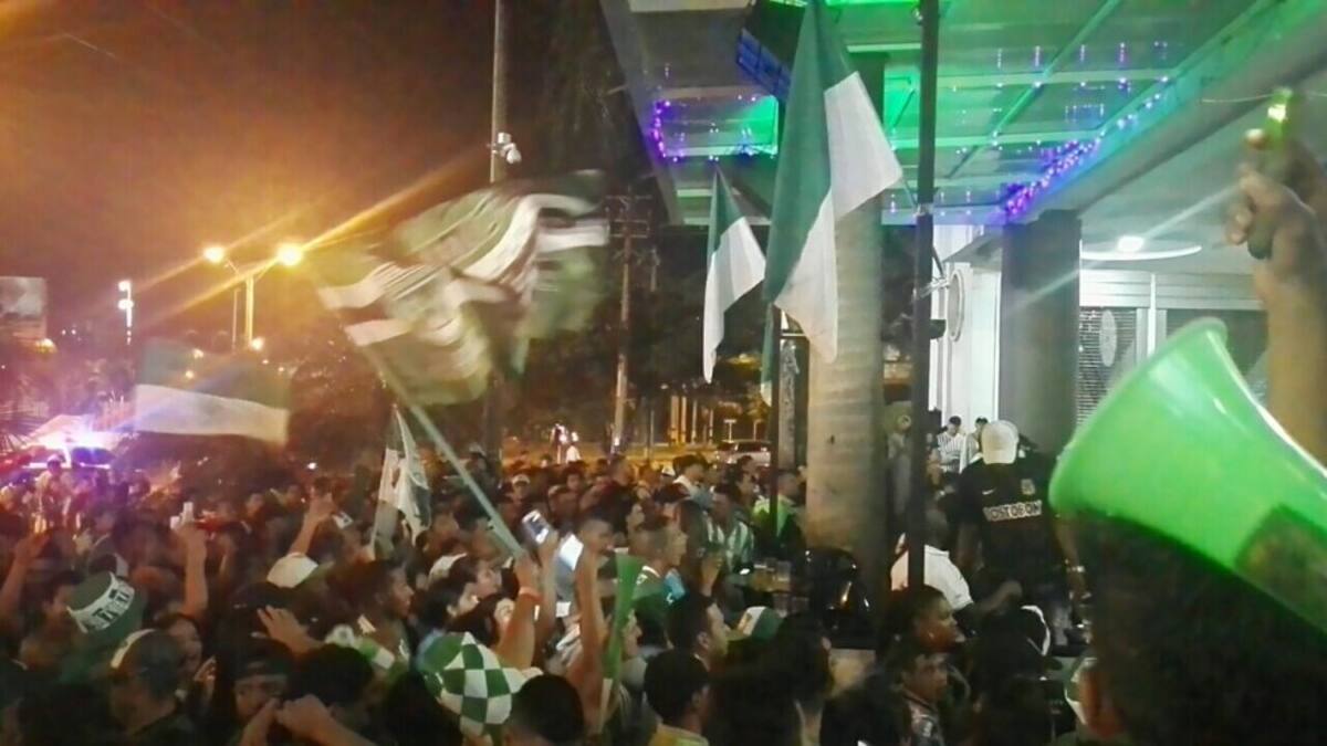 Orlando Berrio pagó la fecha de sanción, mientras que Ezequiel Rescaldani fue convocado y podría debutar.