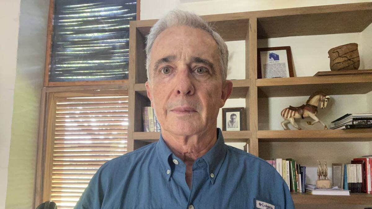 Corte reconoce a exesposa de Monsalve como víctima en caso Uribe