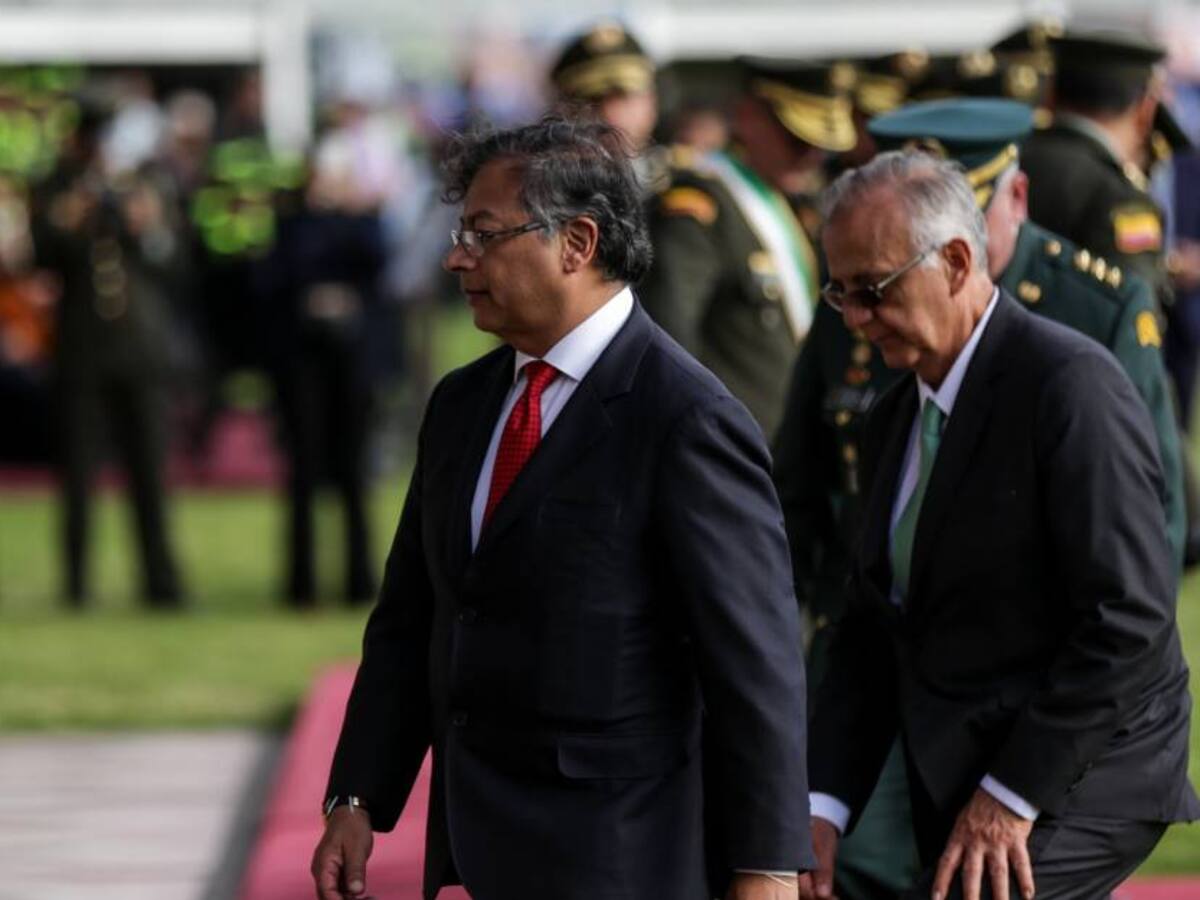 “Organizaciones pueden jugar a la Paz, para fortalecerse para la guerra”: MinDefensa