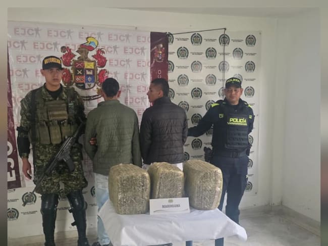 Captura de dos hombres por tráfico de estupefacientes. Foto Novena Brigada