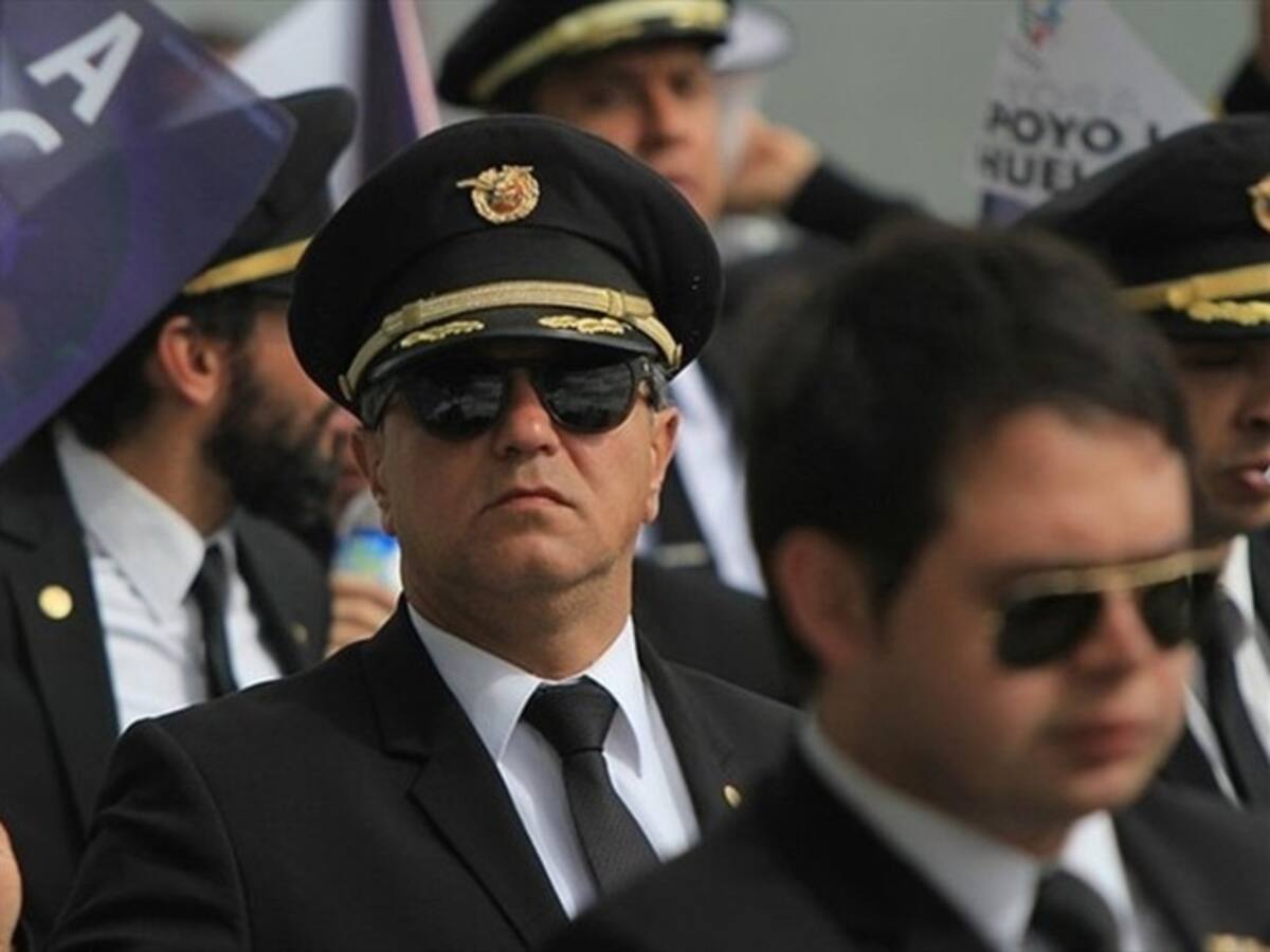 Mintrabajo hizo un llamado a Avianca a no pensar en despedir pilotos de la Acdac