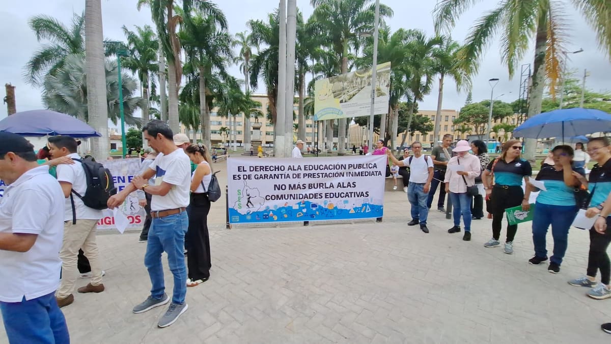 Aún faltan por nombrar 150 profesores en colegios de Santander