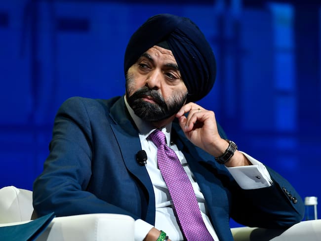 Marrakesh (Morocco), 12/10/2023.- Ajay Banga, President of World Bank Group attends a session during the fourth day of the 2023 Annual Meetings of the International Monetary Fund (IMF) and the World Bank Group (WBG) in Marrakesh, Morocco, 12 October 2023. This year&#039;s annual meetings, held from 09 to 15 October 2023, are joined by central bankers, ministers of finance and development, parliamentarians, private sector executives, representatives from civil society organizations and academics. (Marruecos) EFE/EPA/JALAL MORCHIDI
