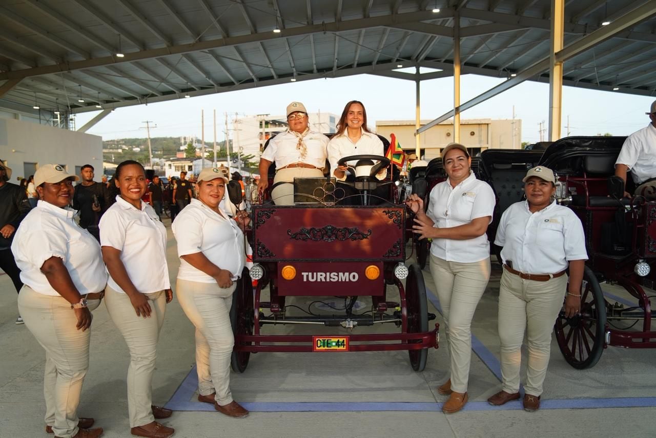 Fueron seis mujeres beneficiadas. // Alcaldía de Cartagena