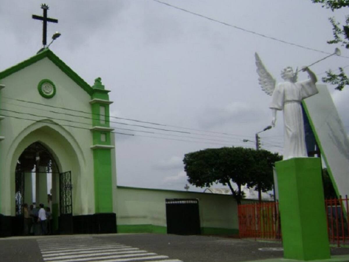 Cementerio Central con poca capacidad de respuesta