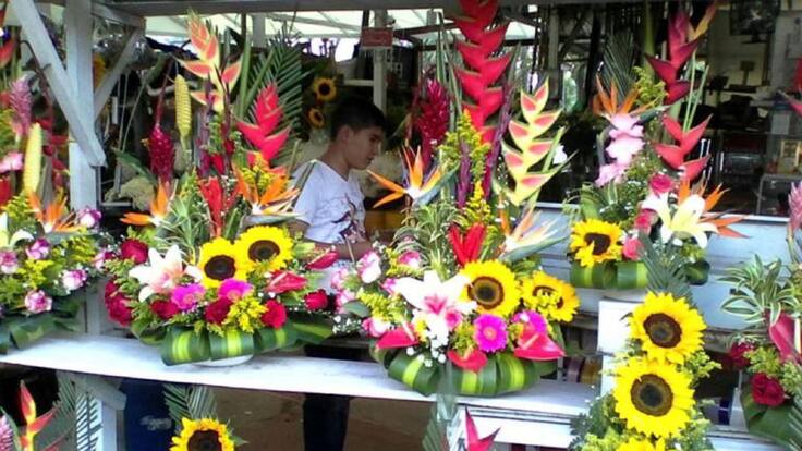 Vendedores de flores piden trabajar este fin de semana