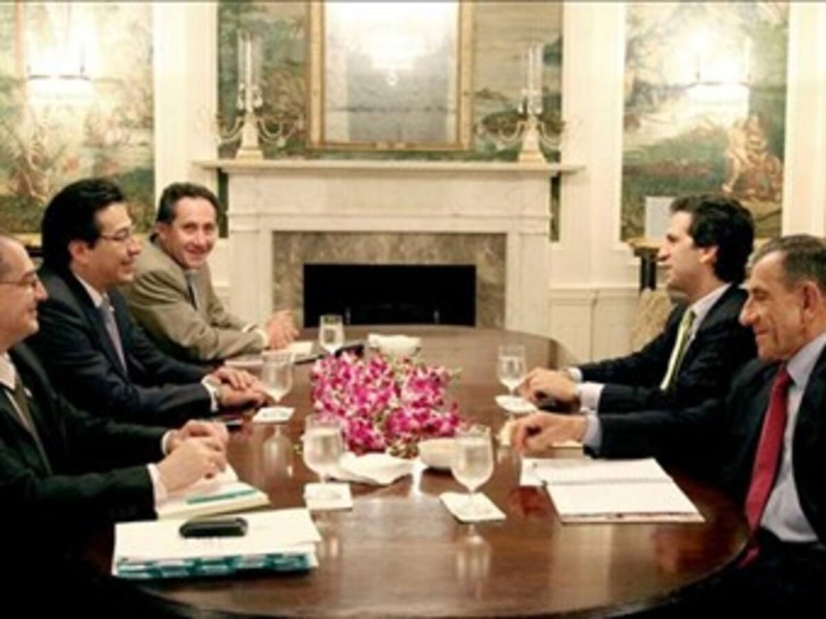 Reunión crucial entre Colombia y Ecuador