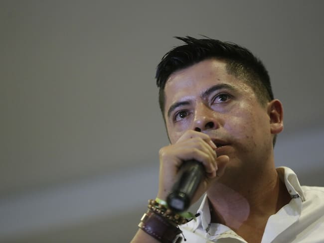 Ariel Ávila anuncia para el 16 de enero convocatoria de debate de emergencia económica en Congreso