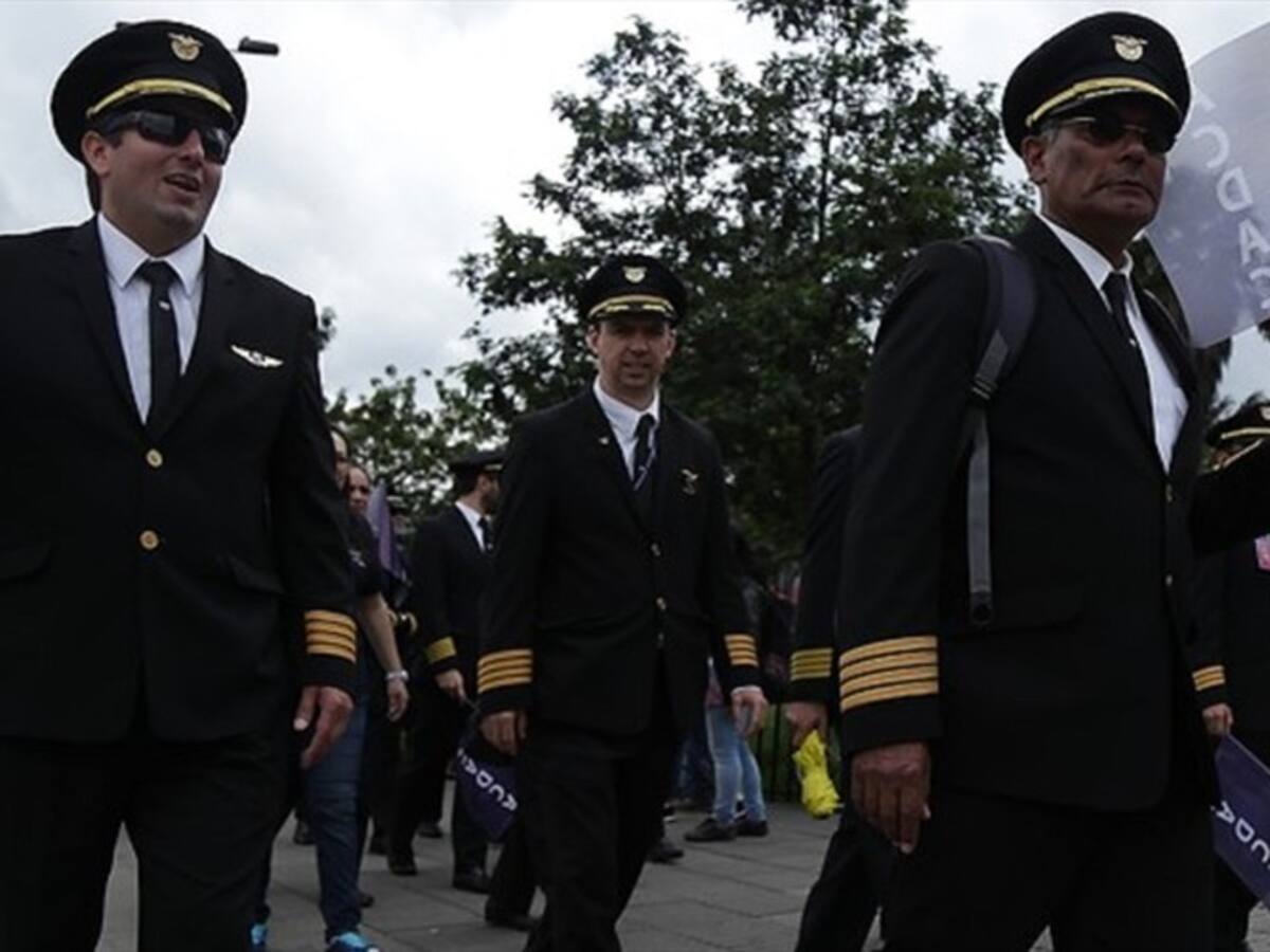 Reintegro de pilotos que se encontraban en huelga sigue en marcha
