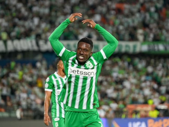 Marlos Moreno celebra su anotación con Nacional ante el Cali / Colprensa.