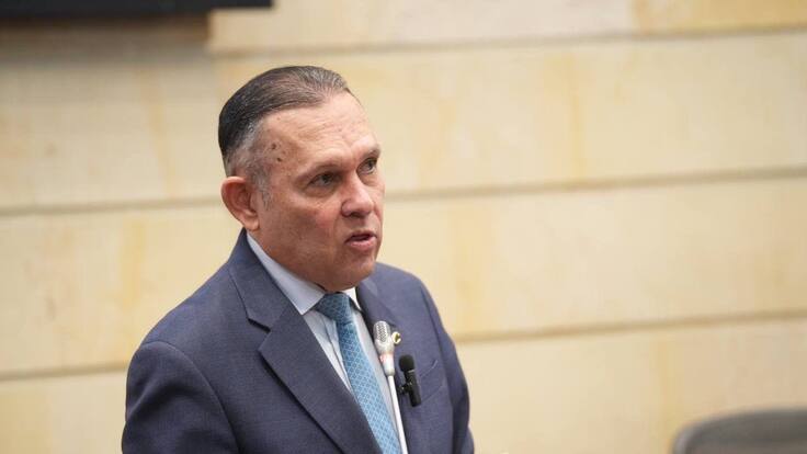 El presidente Petro no tiene claridad sobre la división de poderes públicos: Efraín Cepeda