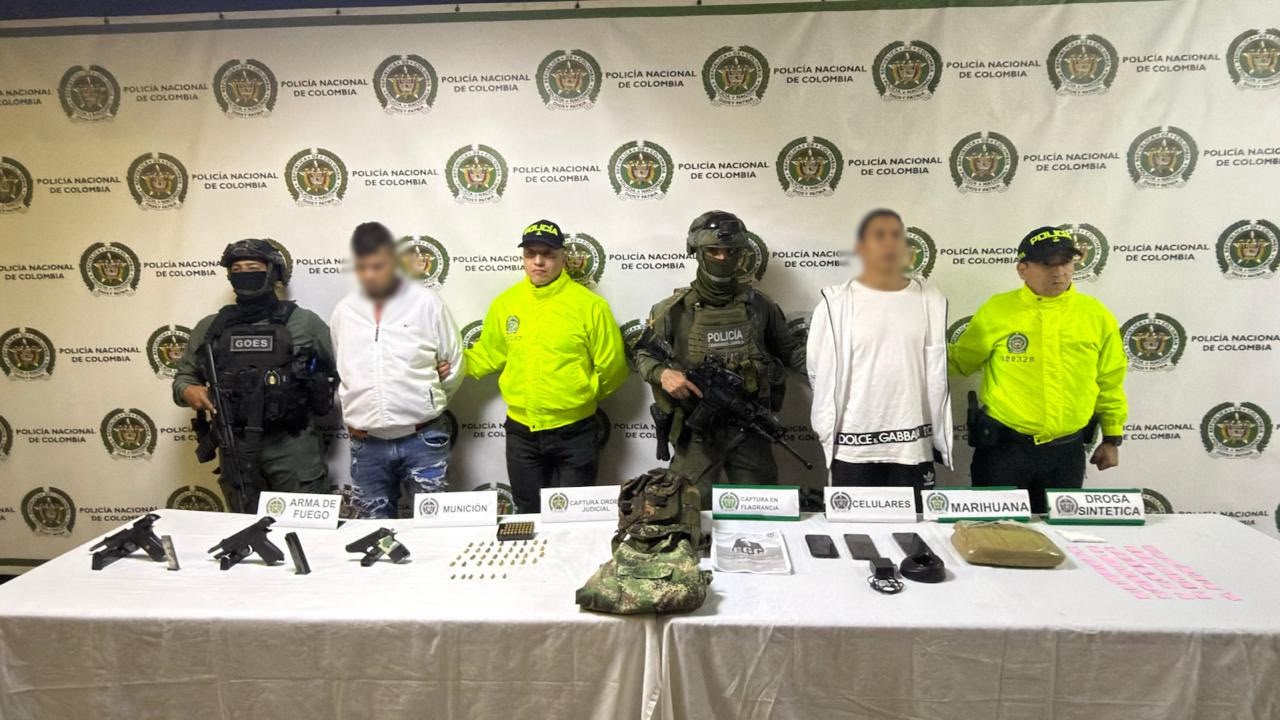 Capturados coordinador de sicarios de ‘La Sierra’ y cabecilla urbano del Clan del Golfo. Foto: Cortesía, Alcaldía de Medellín