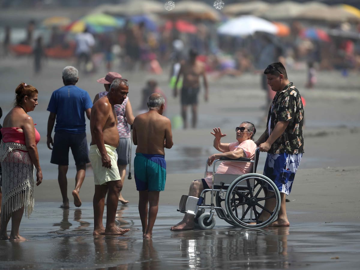 Perú emite alertas por posibles golpes de calor