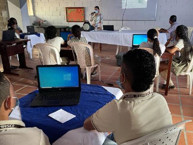 En una primera fase se capacitarán más de 1.000 estudiantes de nueve colegios en habilidades digitales de la cuarta revolución industrial.