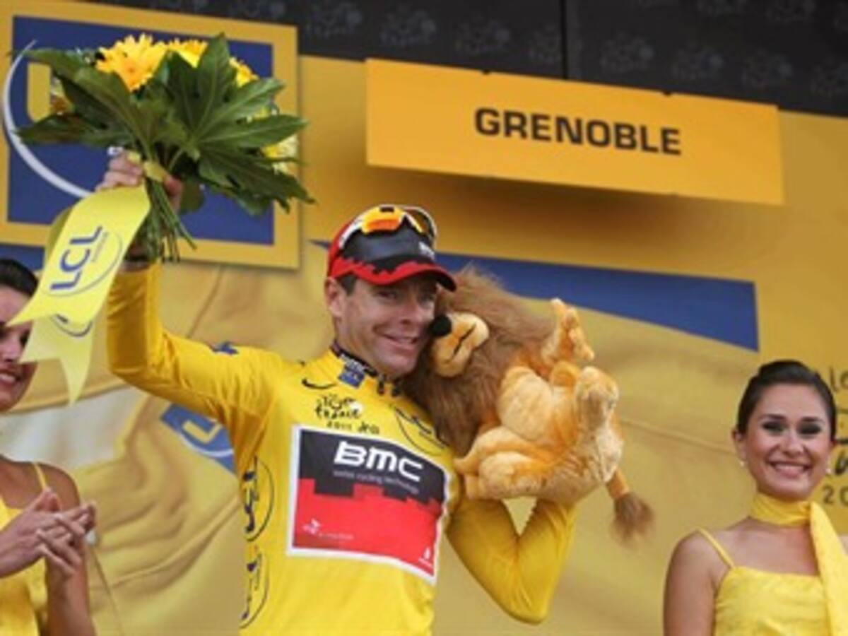 El australiano Cadel Evans segundo en contra reloj y nuevo líder del Tour de Francia