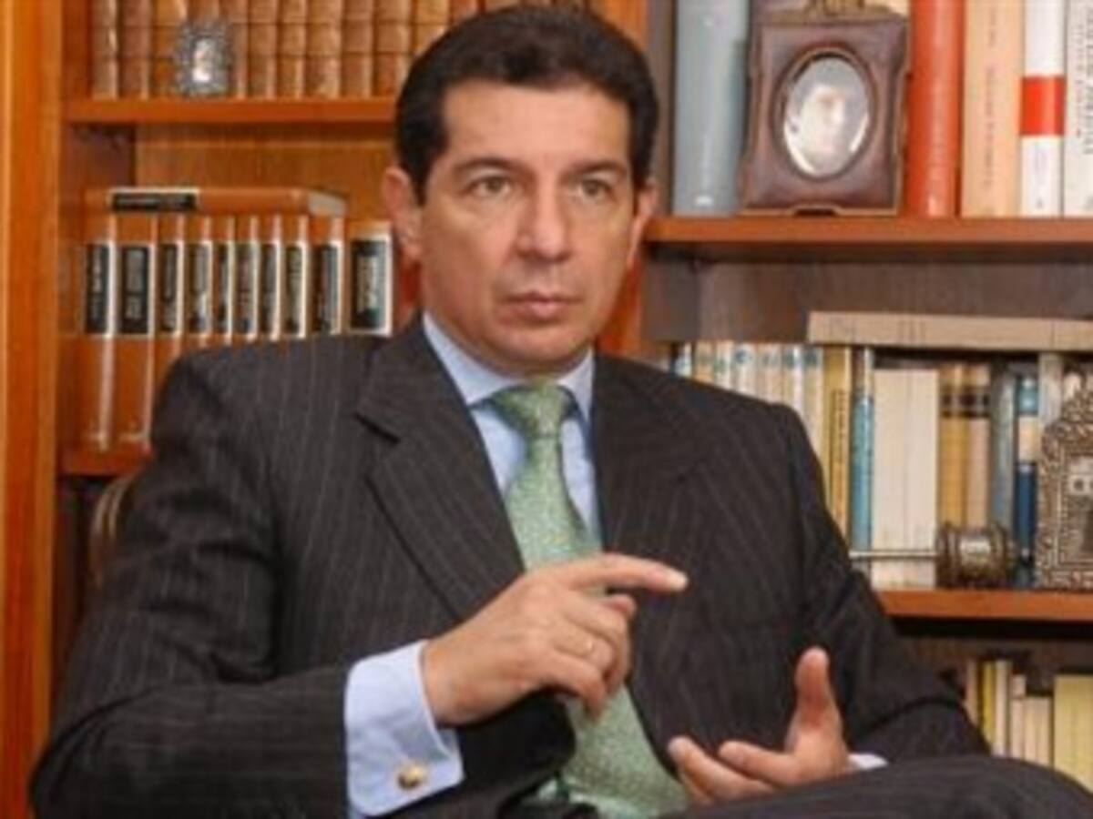 Las Farc acusan a presidente de Fedegan de intentar sabotear foro agrario