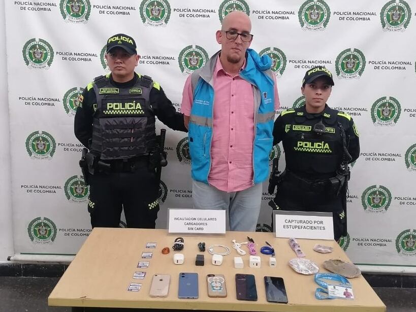 Contratista capturado en estación de policía- foto Federico Gutiérrez