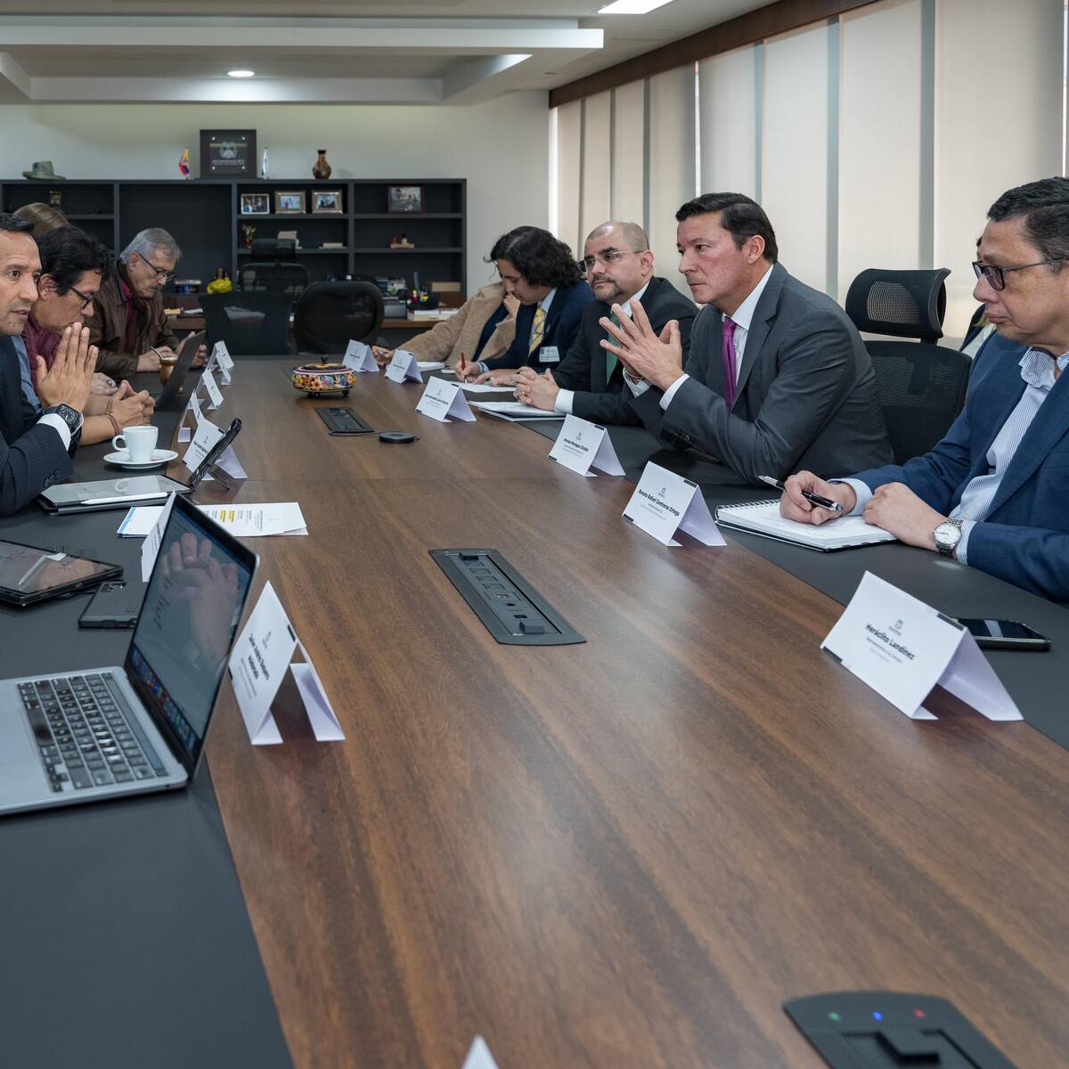 Registraduría y MinDefensa anuncian estrategias del Plan Democracia para garantizar elecciones en Colombia
