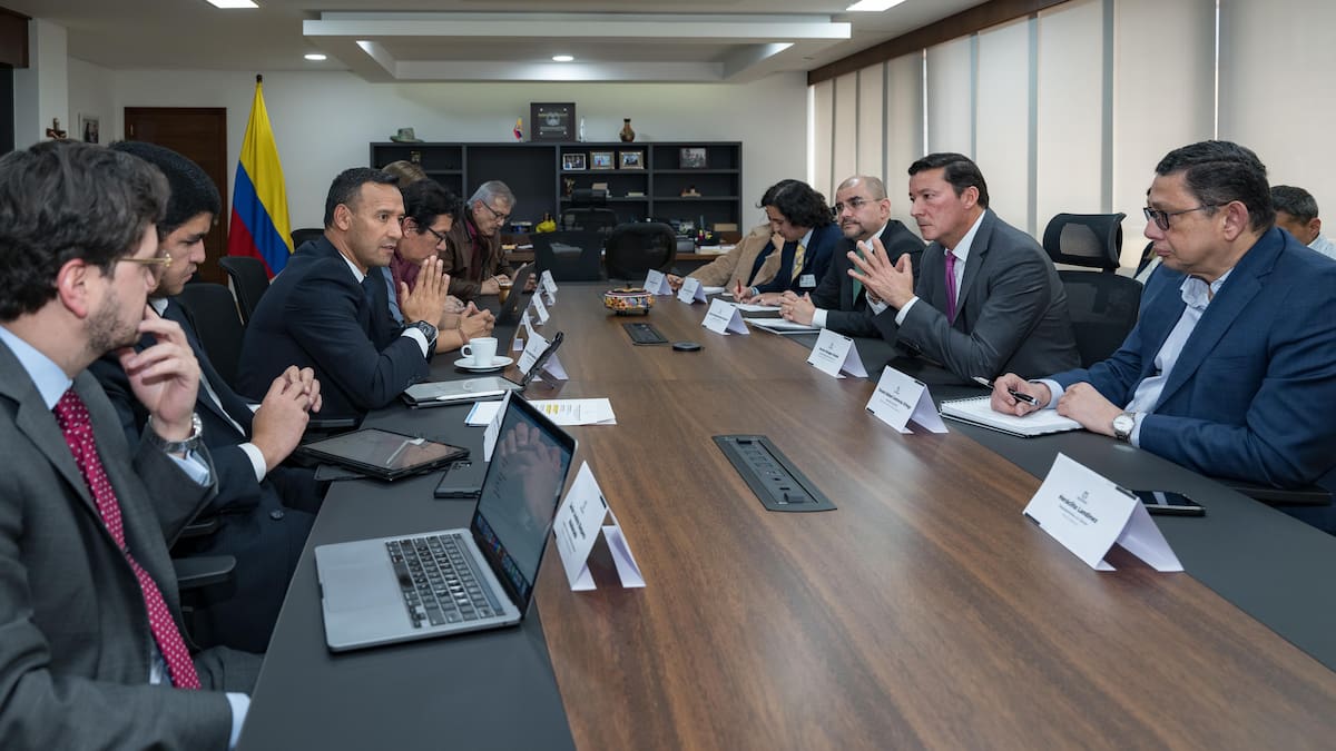 Registraduría y MinDefensa anuncian estrategias del Plan Democracia para garantizar elecciones en Colombia