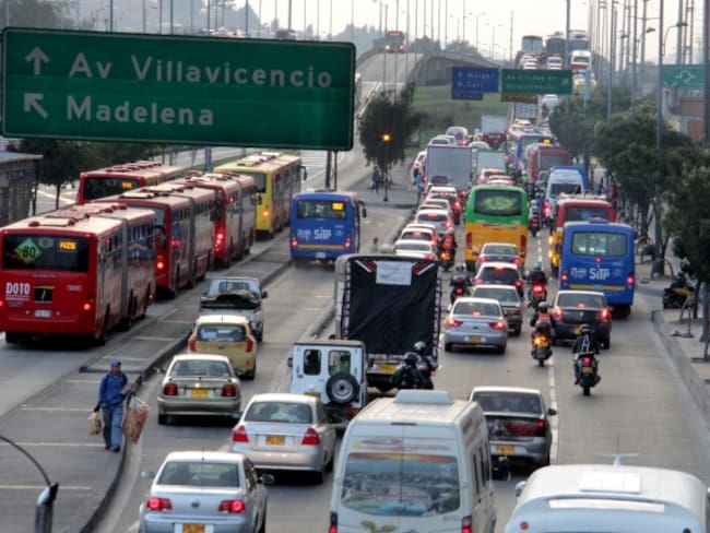 Cuatro túneles y 16 puentes fueron puestos al servicio de los usuarios en la vía Bogotá- Villavicencio