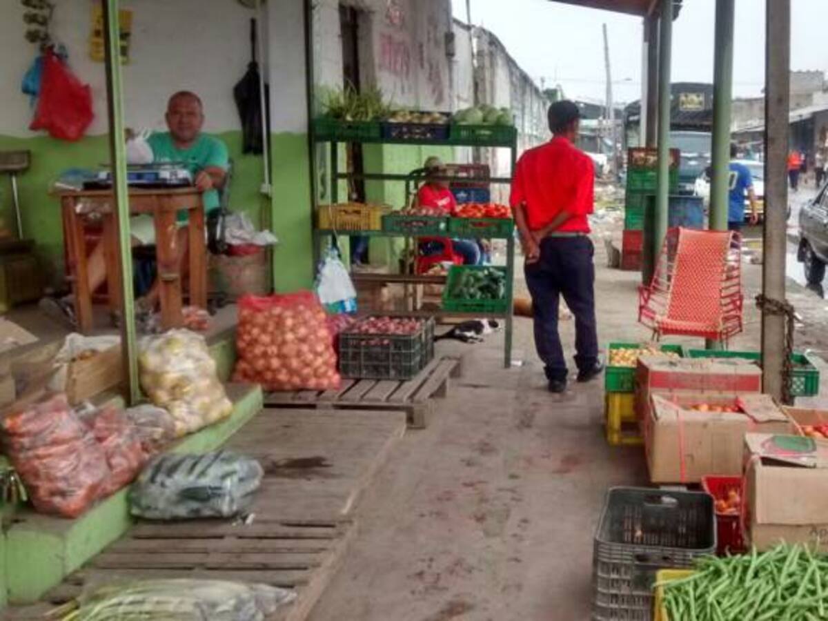 Cae ventas en tiendas de Barranquilla por alza de alimentos por paro camionero