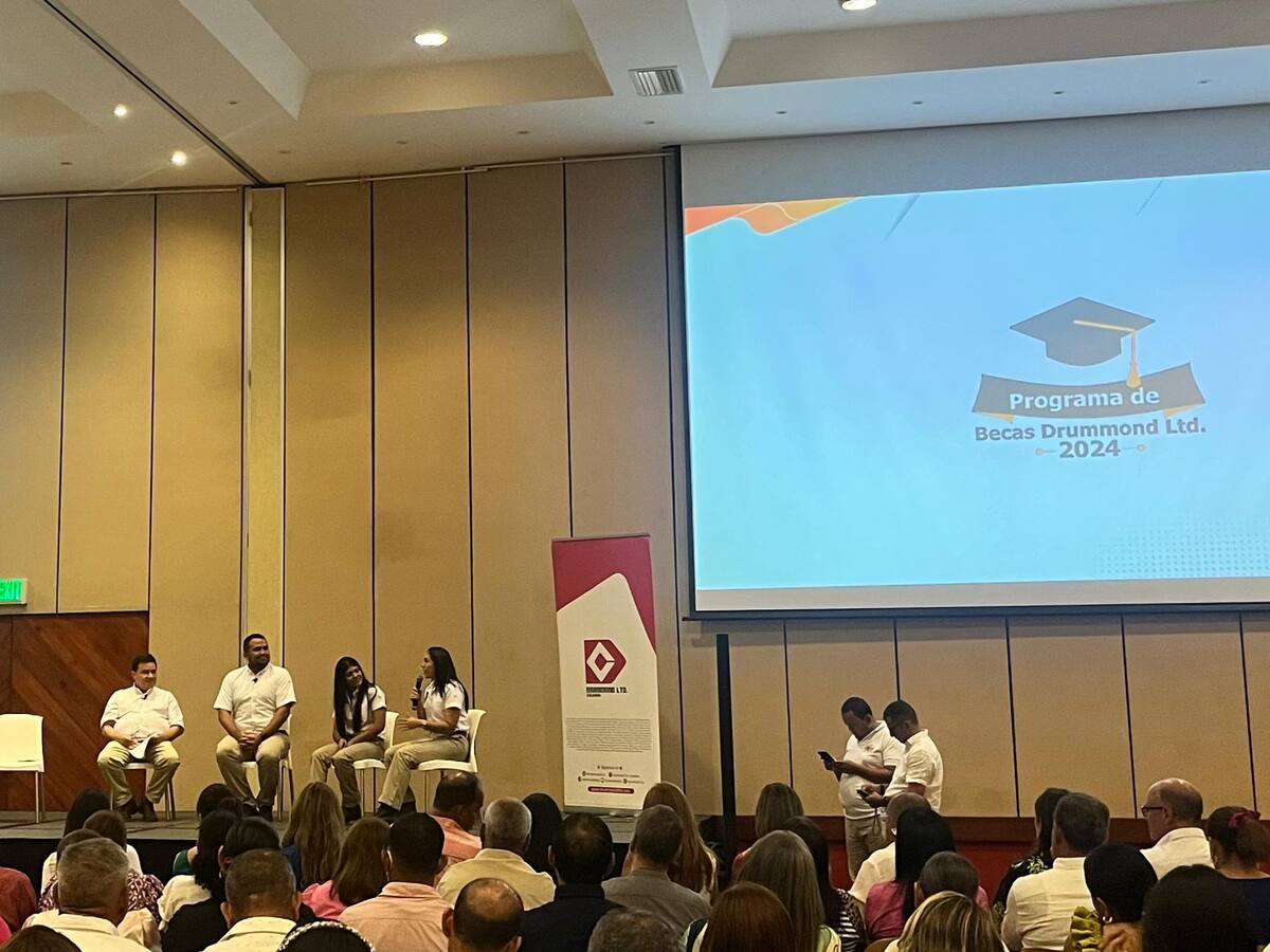 Cinco jóvenes magdalenenses son beneficiados con las becas de Drummond Ltd.