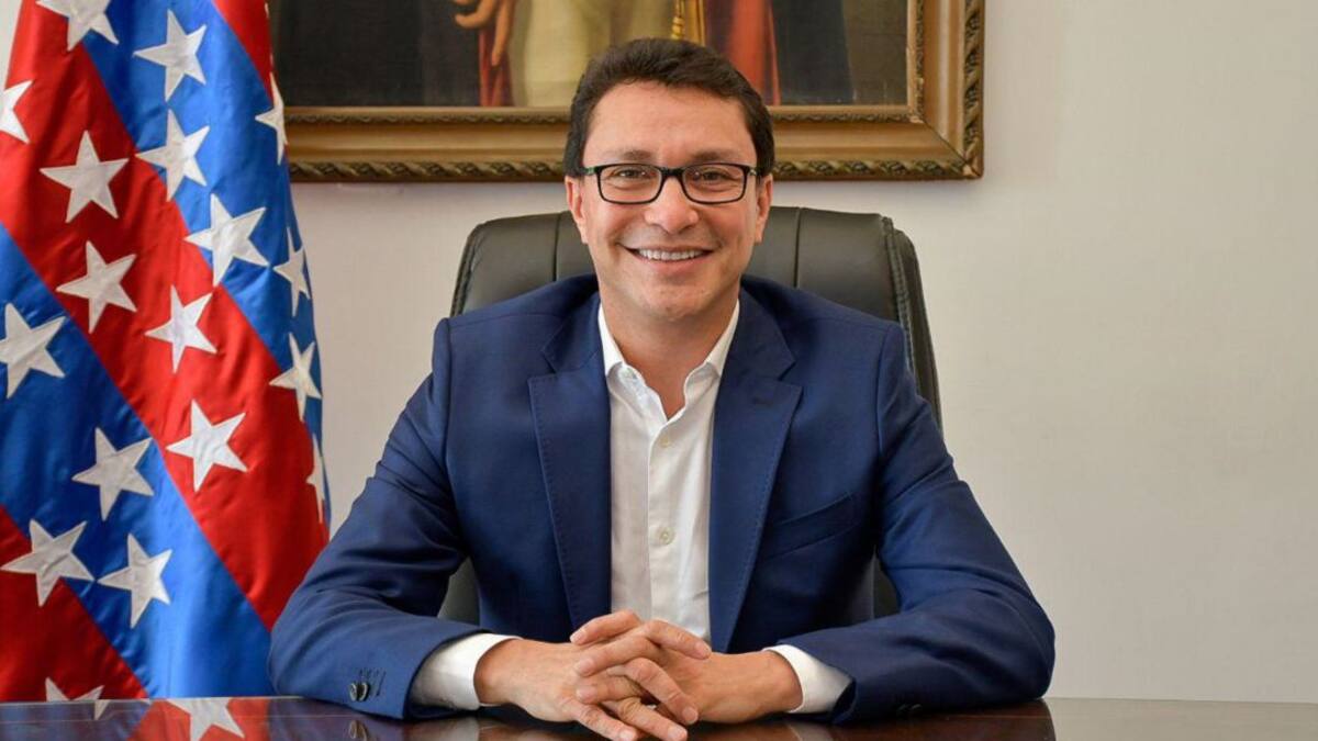 Gobernación de Magdalena entrega 41 becas a estudiantes de escasos recursos