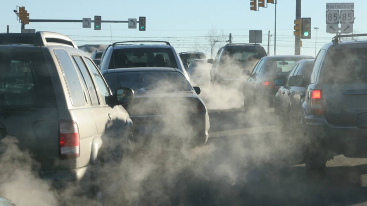 Plan piloto buscaría etiquetar a los vehículos de acuerdo a su nivel de contaminación