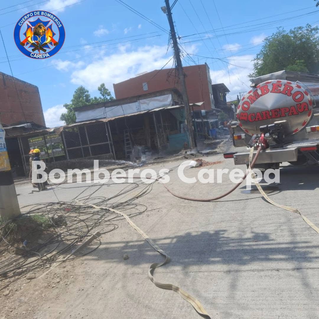 Los bomberos de Carepa suspenden atencion de emergencias- foto bomberos
