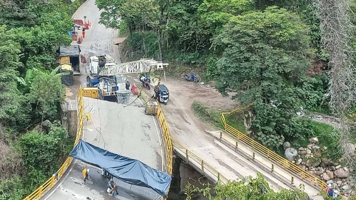 Inician obras en el puente Primero después de ocho meses