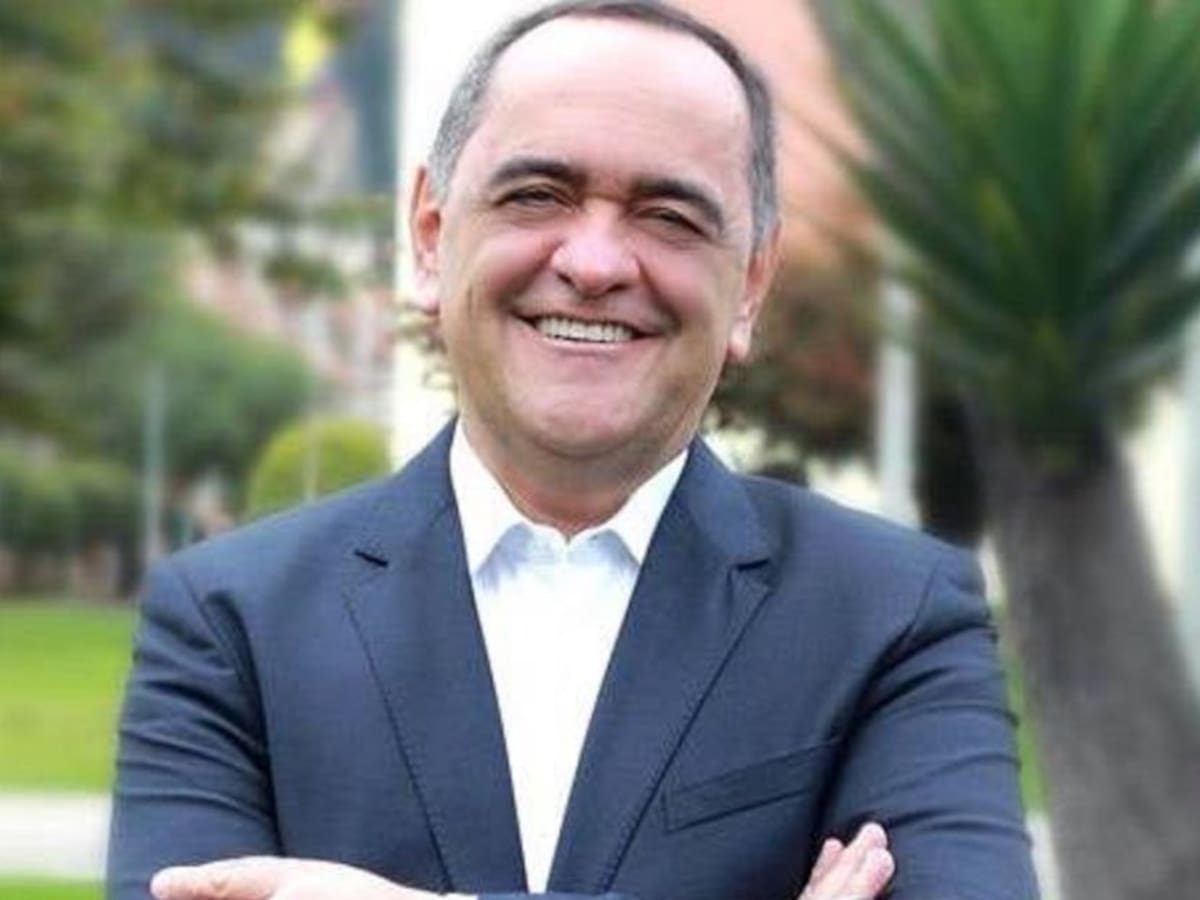 Condenan al expresidente del Fondo Nacional del Ahorro por corrupción