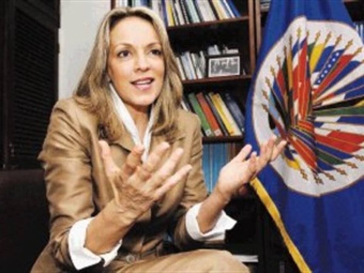 Suramérica se debe convertir en potencia económica: María Emma Mejía