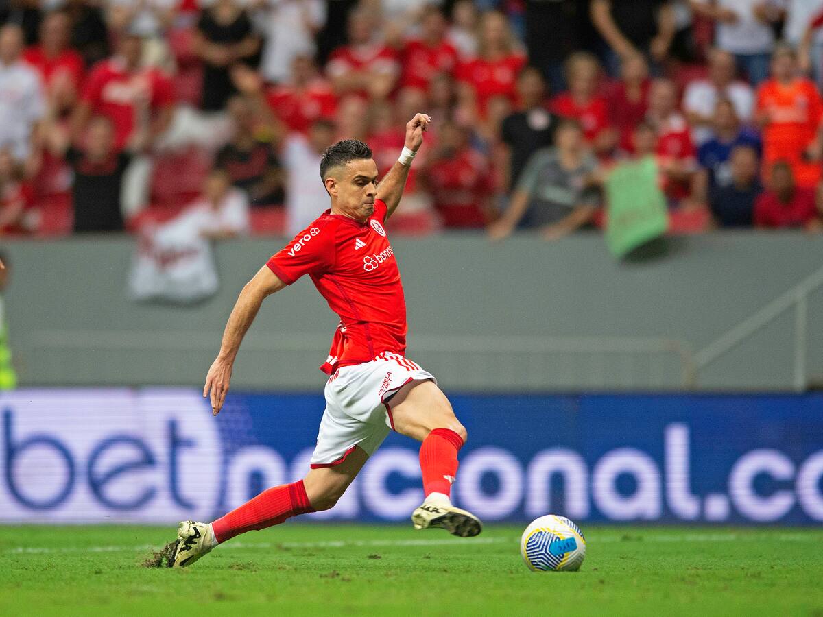 Rafael Santos Borré, inscrito por Internacional para jugar su segunda Copa Sudamericana